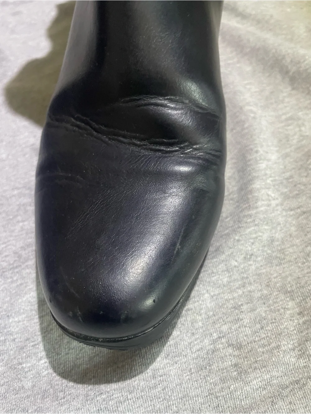A new day size 7 Men'es Black Leather Chelsea Boots - Classic Slip-On Style